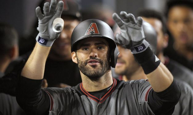 J.D. Martinez Officially Signs with the Red Sox