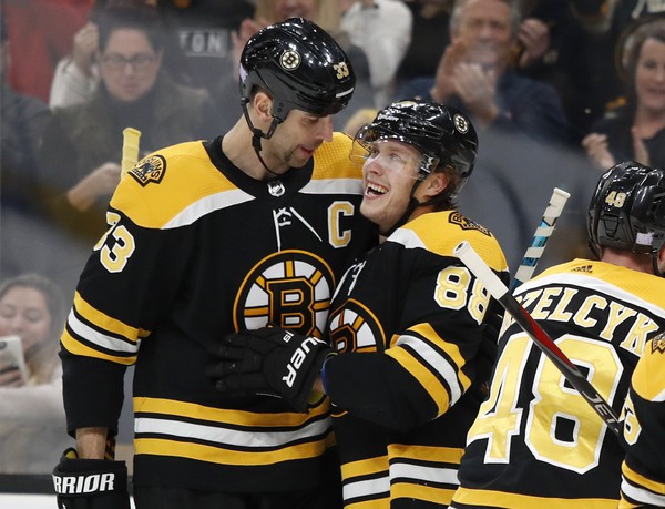David Pastrnak Scores Hat Trick; Bruins Defeat Toronto 5-1