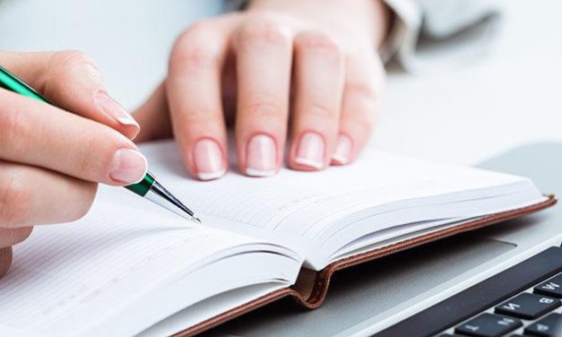 How Does Custom Essay Writing Service Help You Improve Your University Performance?
